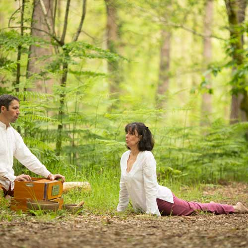 Du geste au son : une approche corporelle et vocale pour musiciens